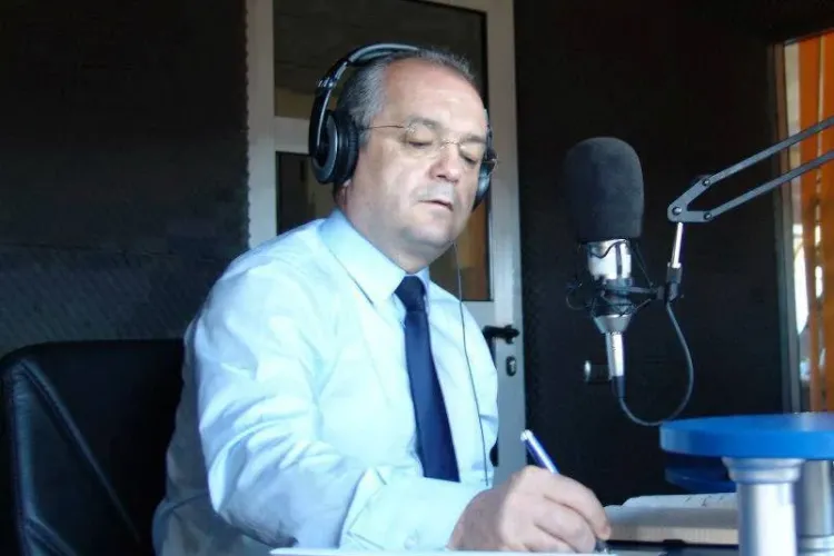 Boc, când a fost rugat să facă o sinteză a discuției cu Banca Mondială: Eu nu stau să povestesc la radio. Rezolv treburile orașului!