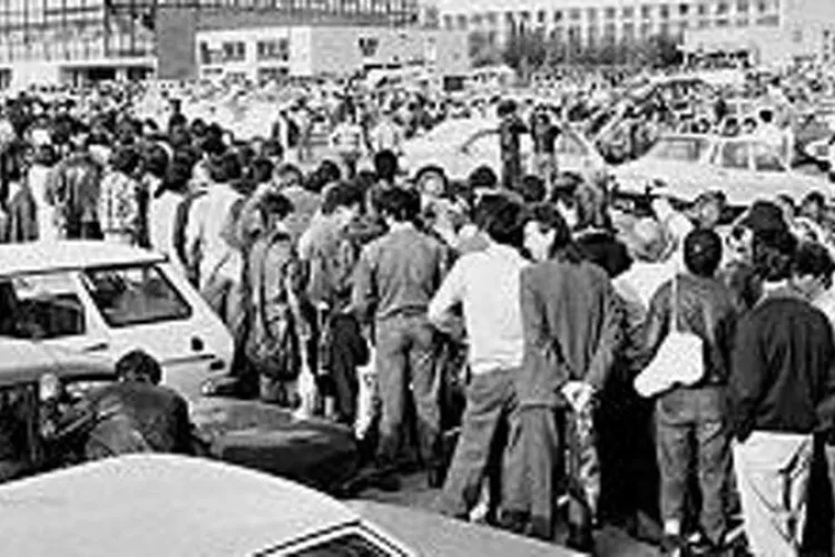 Imagini cu nebunia de la Caritas - FOTO