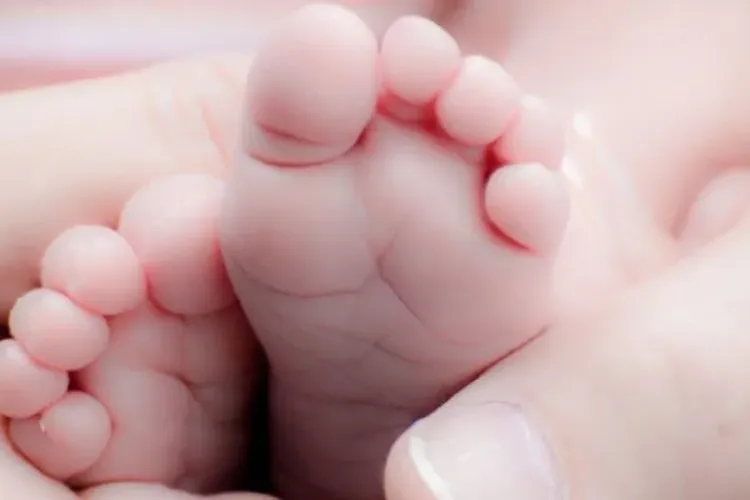 Momente de coșmar trăite de o tânără care voia să nască. Asistentele o certau fiindcă i-a „trebuit bărbat atât de repede”