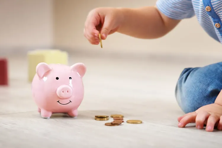 Tot ce trebuie să știi despre alocația europeană pentru copii. Cine o poate primi și cum?