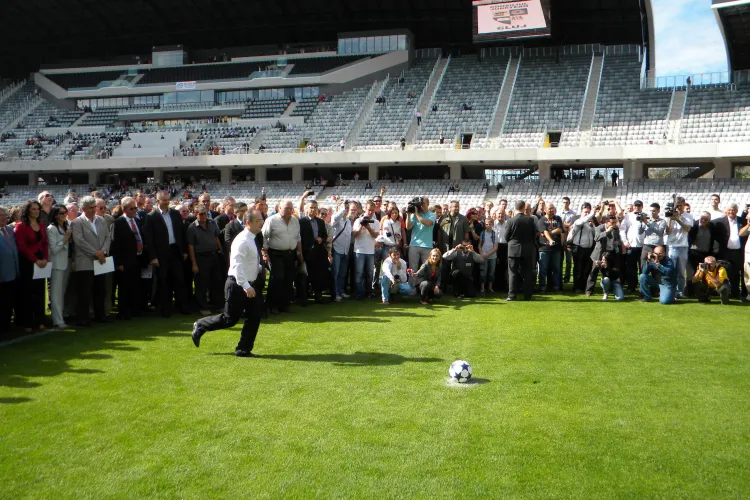 Boc face pe neștiutorul despre scandalul de la U Cluj: Nu știu nimic! Radu Constantea continuă ca președinte