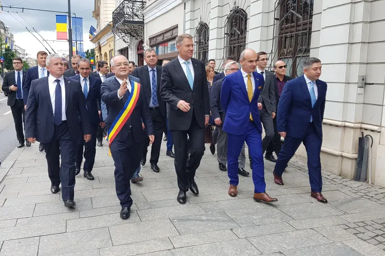 Marte intră în Gemeni și aduce schimbări pe scena politică. Horoscop politic!