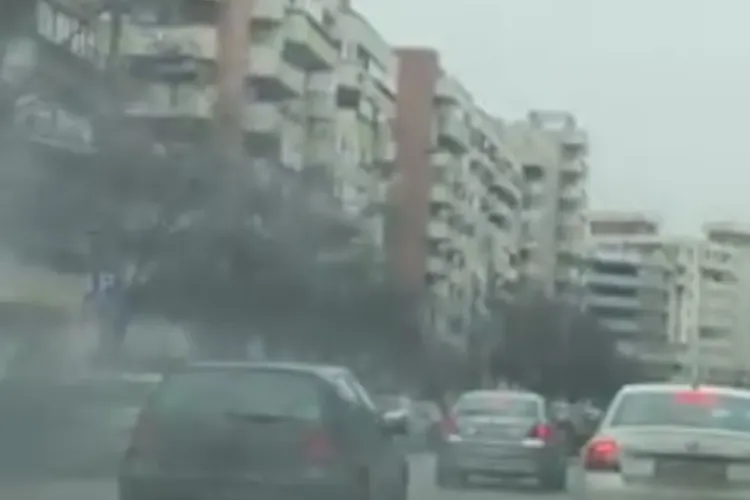 Afumătoare pe Dorobanților. Poliția era fix in spate și a văzut totul - VIDEO