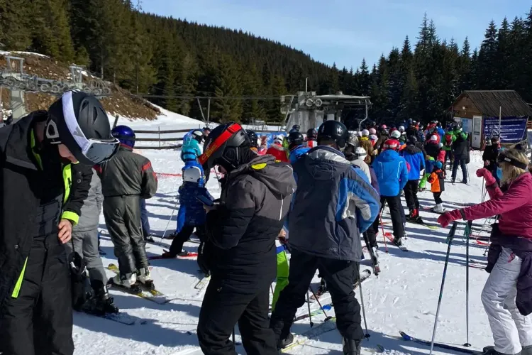 La Buscat e frumos, dar să schiezi e un calvar - FOTO
