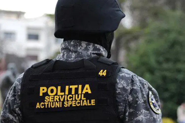 Un clujean riscă să ajungă la închisoare după ce a mușcat un polițist de deget