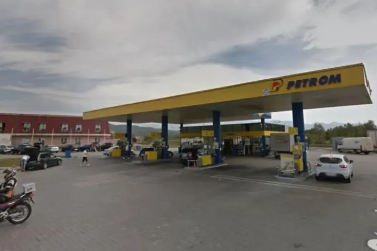 Un tânăr a murit imediat ce a oprit maşina lângă o pompă, într-o benzinărie din Sibiu
