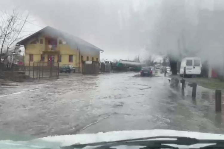 Mica Veneție de pe Calea Someșeni! Strada se inundă la fiecare ploaie - VIDEO