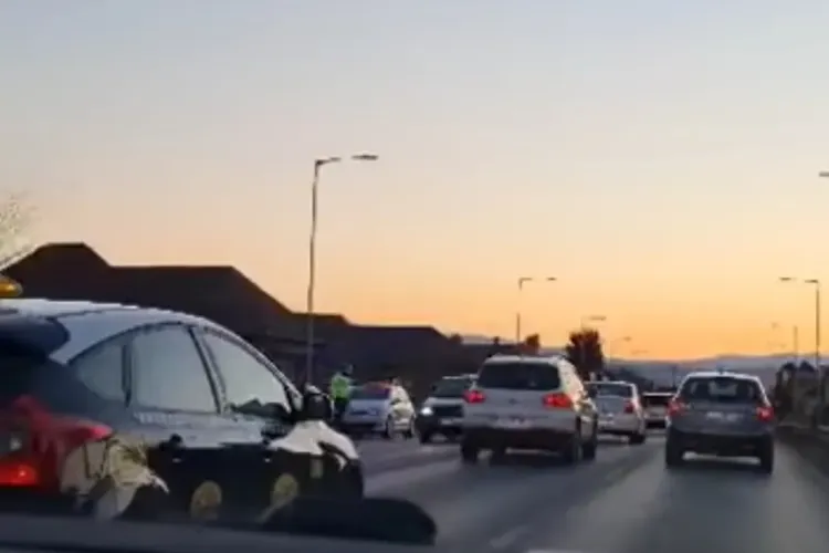 Accident in Florești, produs de un șofer beat, ce venea de la munte. A fugit și a fost prins