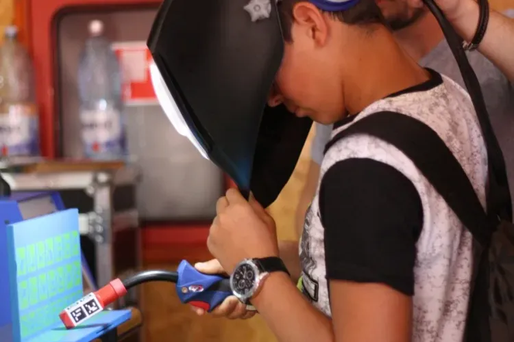 Cluj: Caravana meseriilor merge prin școlile clujene. Elevii din clasa a opta sunt cei vizați   