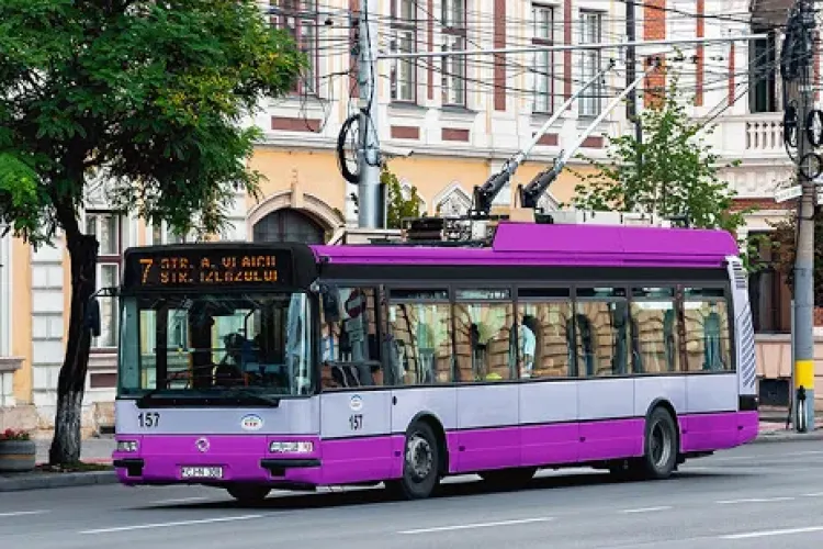 Cluj-Napoca: Autobuzele, troleibuzele și tramvaiele vor circula până la 22:00