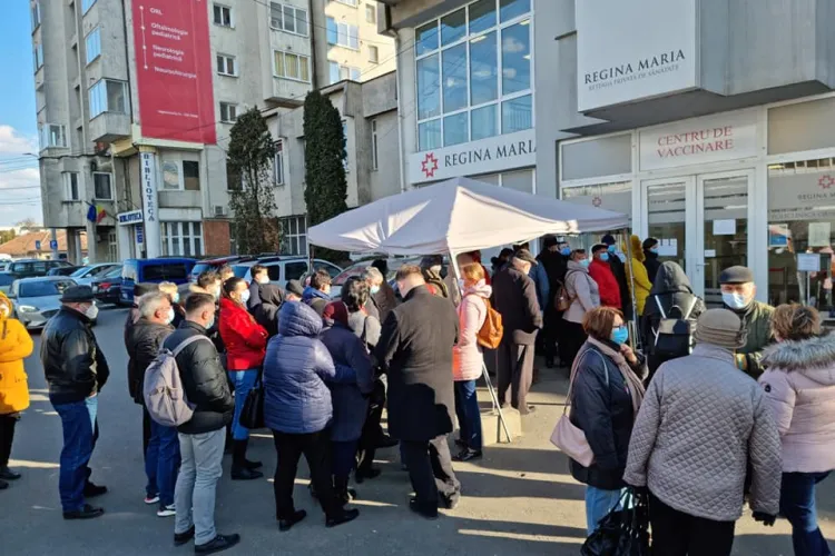Haos la centrul de vaccinare de pe Observatorului - FOTO