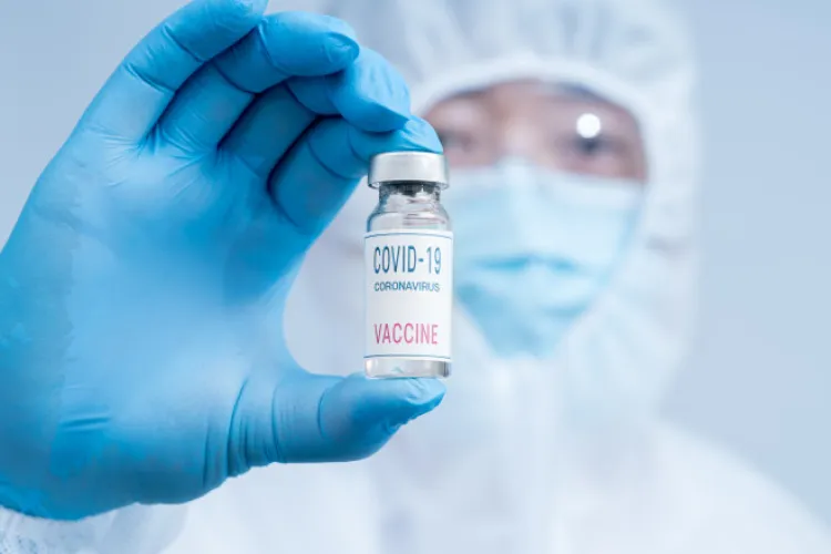 China va permite accesul în țară doar străinilor vaccinați împotriva COVID-19 cu un vaccin chinezesc