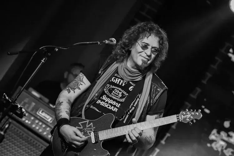 Adi Bărar s-a stins din viață. Fondatorul trupei Cargo era infectat cu COVID-19