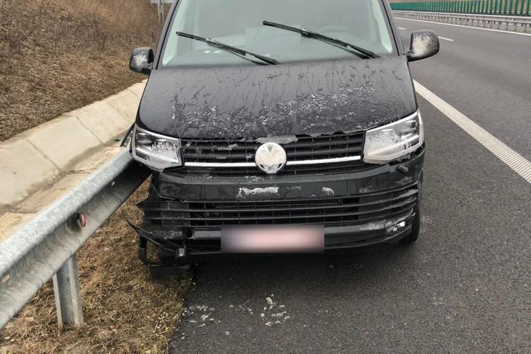 Gilău: Bărbat cu convulsii după un accident pe breteaua de coborâre de pe Autostrada Transilvania - FOTO