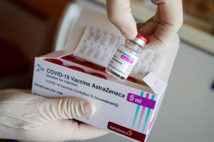 Restricția de vârstă pentru vaccinul AstraZeneca a fost eliminată