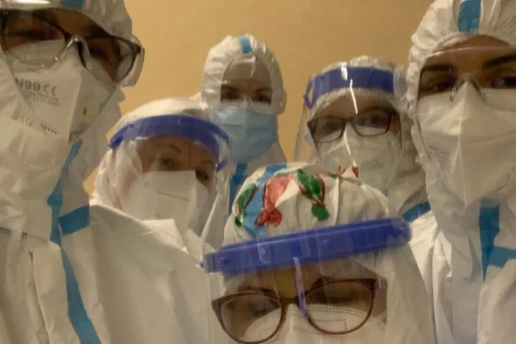 Eroii în ALB de la Cluj au salvat o tânără de 30 de ani, care a stat o lună la Terapie Intensivă - FOTO   