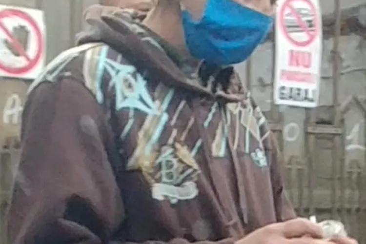 Continuă nebunia cu câinii lăsați în mașina de ”LUX” din Florești. Acum angajata ”Contelui” Iosipescu e dată în urmărire la Cluj. E si RECOMPENSĂ - FOTO