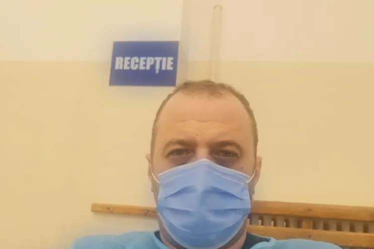 Angajați din Primăria Cluj-Napoca s-au detașat și lucrează în Centrele de Vaccinare ca registratori - FOTO