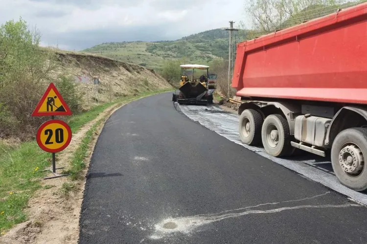 Restricții de circulație pe un drum județean. Șoferii trebuie să găsească o rută ocolitoare