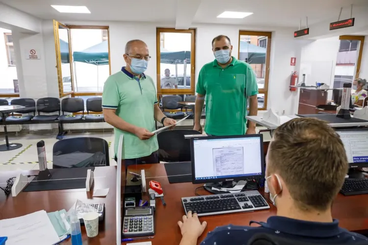 Bugetul Clujului 2021 - Digitalizarea: Plata taxelor cu card contactless. Dispar cozile? 