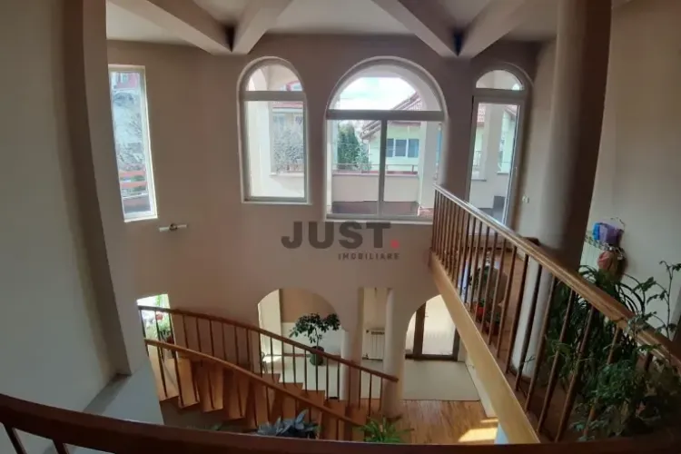 Dacă vrei vilă în Cluj-Napoca, trebuie să scoți din buzunar 800.000 €. Ce îți poți lua cu suma asta? - FOTO