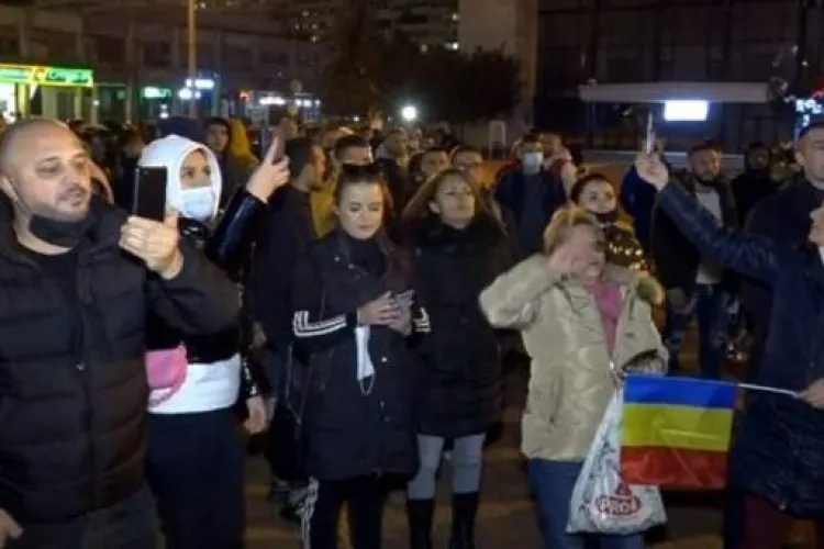 Scandări antimaghiare la Pitești, la protestul anti-restricții: ”Afară cu ungurii din țară”