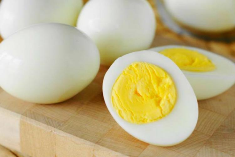 Câte ouă trebuie să mănânci, în funcție de vârstă. Greșeala pe care o fac mulți români, pot apărea probleme