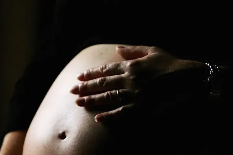 Tânără însărcinată moartă de COVID. A mers la spital de la primele simptome. Medicii nu au mai văzut un caz atât de grav