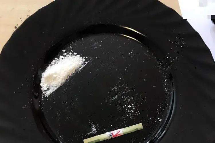 Droguri și PROSTITUATE pe străzile Clujului - FOTO