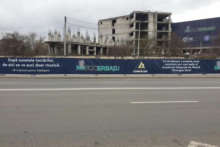 Ruina Spitalului de Urgență din Mănăștur dispare! Au început lucrările la clădirea Academiei de Muzică de pe Bucium