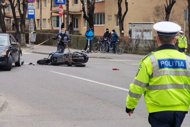 Accident pe strada Liviu Rebreanu - FOTO