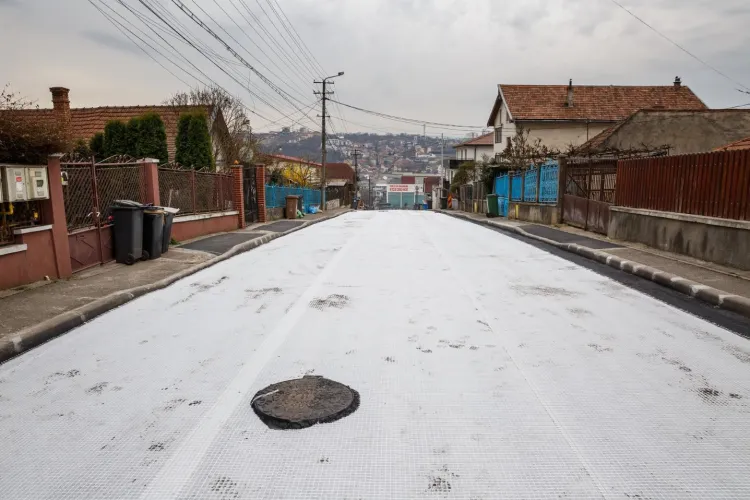 Asfaltări record la Cluj! Ziua și strada asfaltată în Dâmbul Rotund - FOTO