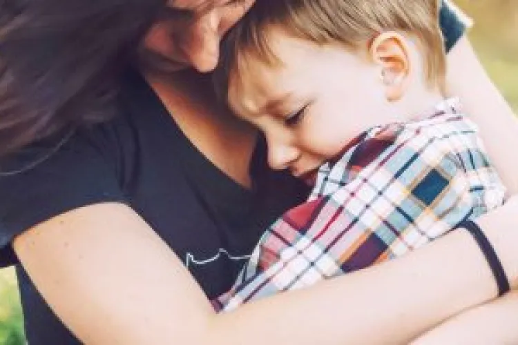 Mamă şi copil cu handicap, daţi afară din magazin: Are autism? Atunci n-aveți voie să intrați, VĂ ROG IEȘIȚI!