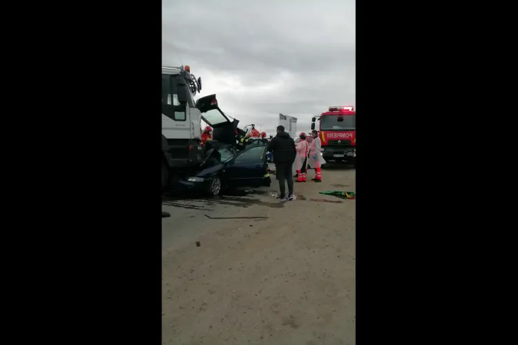 La accidentul mortal din Gilău a intervenit un ambulanțier, care a ținut victimele în viață - VIDEO EXCLUSIV