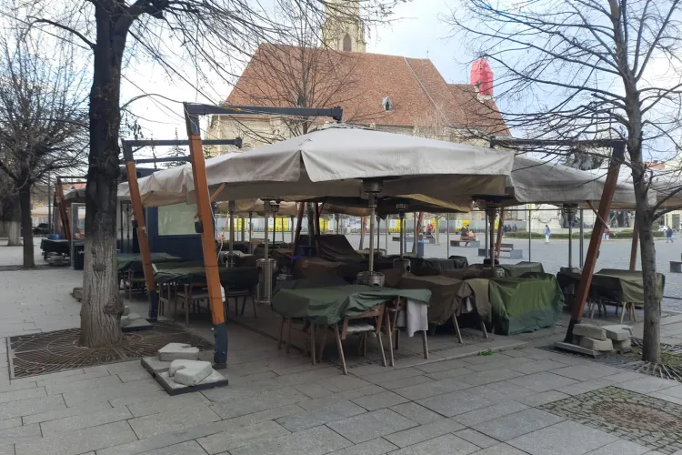 Centrul Clujului, sinistru după ”lockdown-ul” de la 18.00: Să ne bucurăm că încă mai avem job -uri - FOTO   