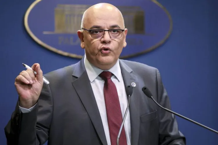 Raed Arafat, întrebat dacă își dă demisia: Altă întrebare!