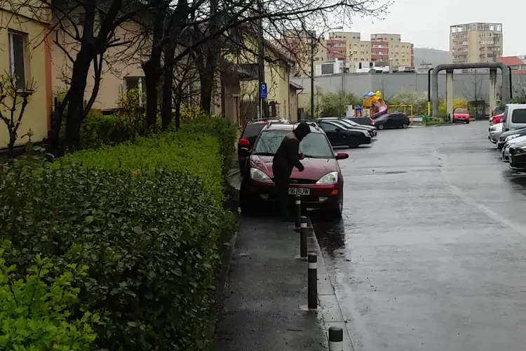 Drogat filmat în Mărăști: M-a șocat ce a făcut! Oamenii sunt terorizați și le e frică - VIDEO