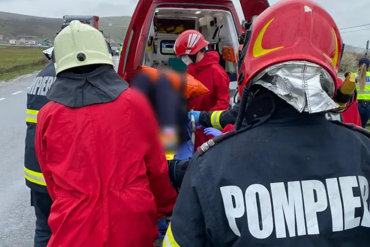 Accident produs pe centura de ocolire Vălcele-Apahida! O femeie a rămas încarcerată -FOTO/VIDEO