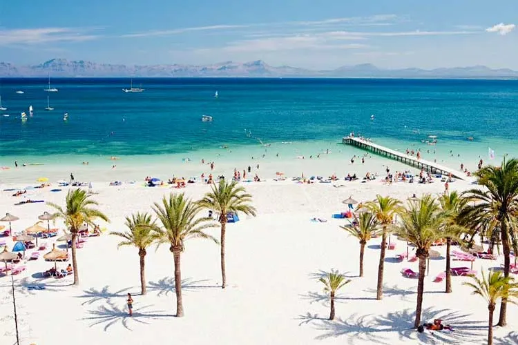 Spania își deschide granițele pentru turiștii cu certificat COVID, din iunie