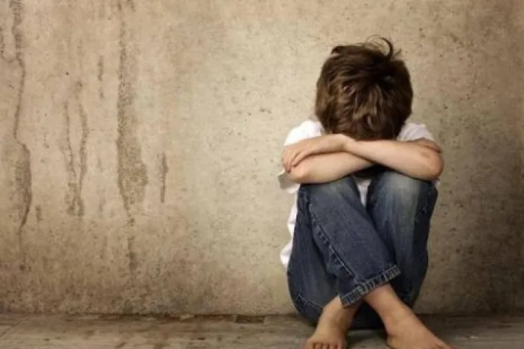 Agresiune sexuală între doi copii. Principalul suspect, un băiat de numai 11 ani