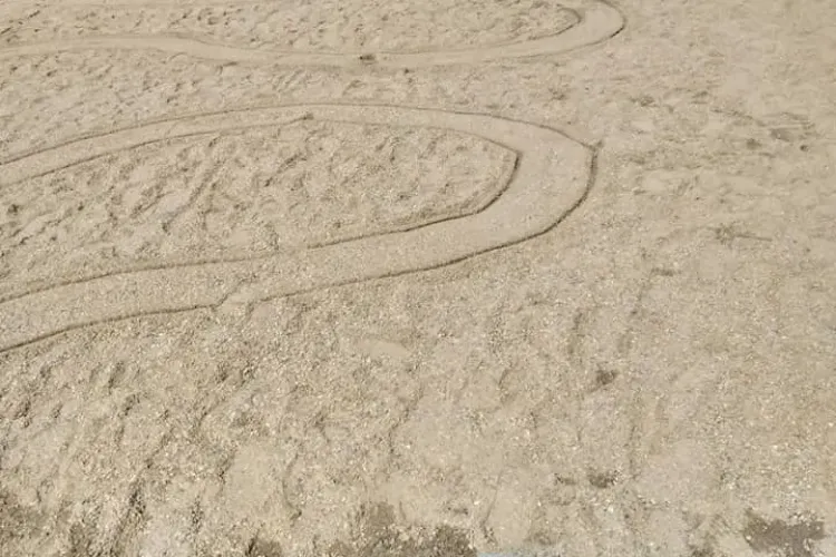 Lucrare la Turda începută acum un an și neterminată. Oamenii fac haz: Avem plajă de 1 Mai - FOTO   