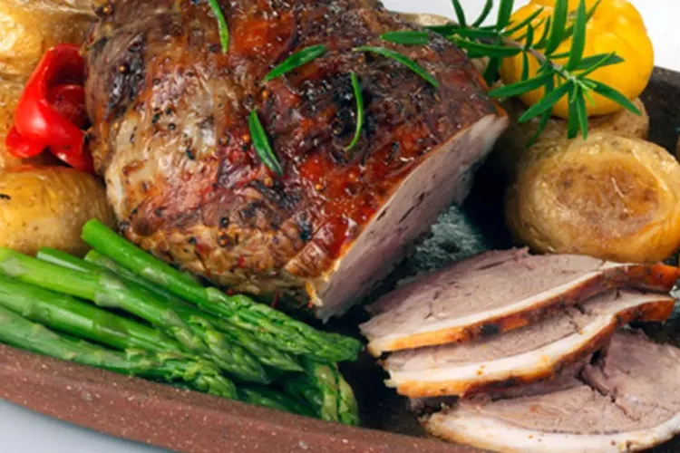 5 idei de rețete din carne de miel pentru masa de Paște