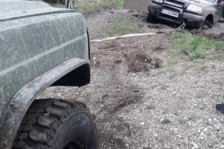 Rezervația Cheile Turzii, distrusă de mașinile de teren și de haosul off-road - VIDEO și FOTO