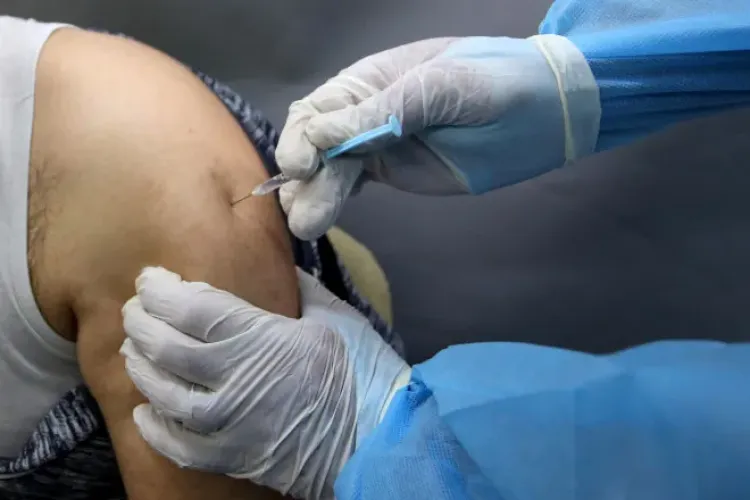 Șoc anafilactic în Brașov. Un bărbat a leșinat la 5 minute după vaccinare