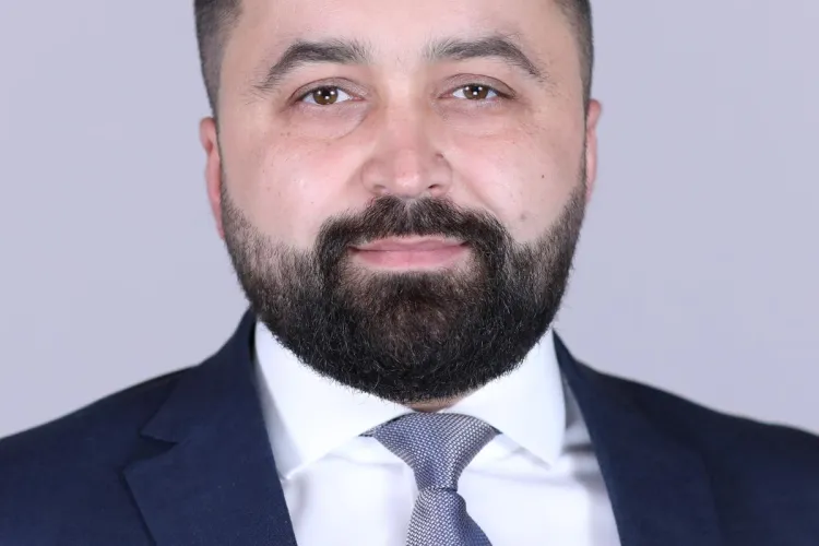 Un deputat AUR a trăit din alocația copiilor și un câștig LOTO. Ulterior și-a mai adus aminte de alte venturi    