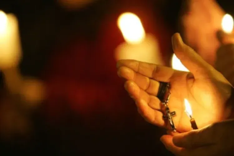 BOR: Credincioșii vor putea sta și în biserică la slujba de Înviere