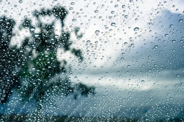 METEO. Prognoza meteo pentru intervalul 12 – 14 mai. Cod galben de ploi și grindină