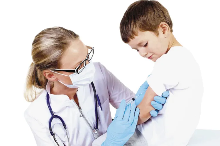 Vaccinarea la copiii între 12 și 15 ani ar putea fi autorizată în UE în luna mai. Gheorghiță: „Suntem pregătiți”