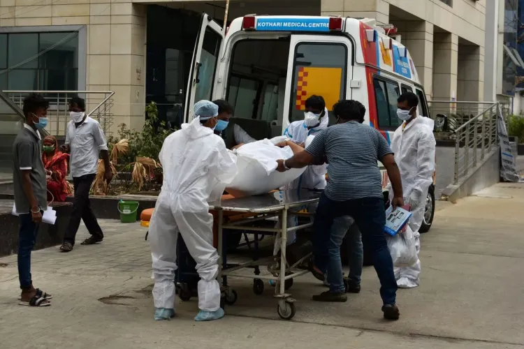 Un medic american a murit, infectat cu coronavirus, în India. Era vaccinat cu ambele doze ale vaccinului