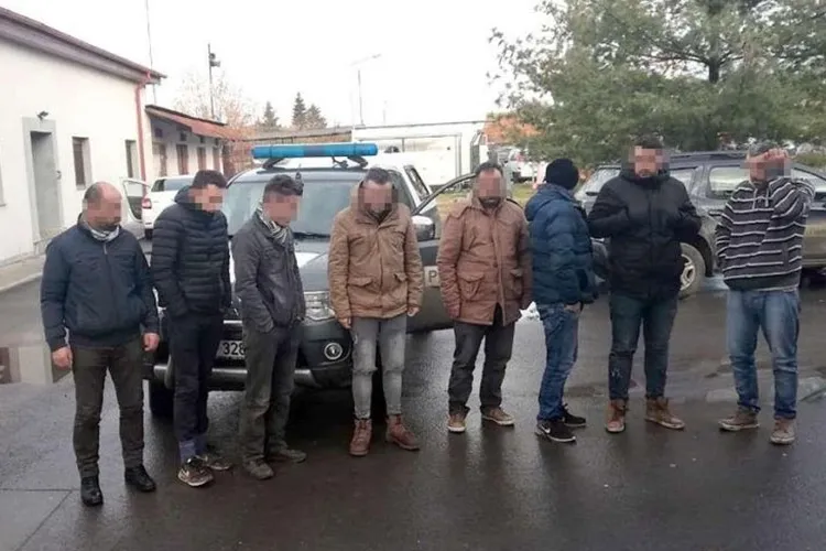 Migrant bătut şi umilit de poliţiştii români: „Dacă vă mai văd, vă omor, sap o groapă și vă îngrop acolo